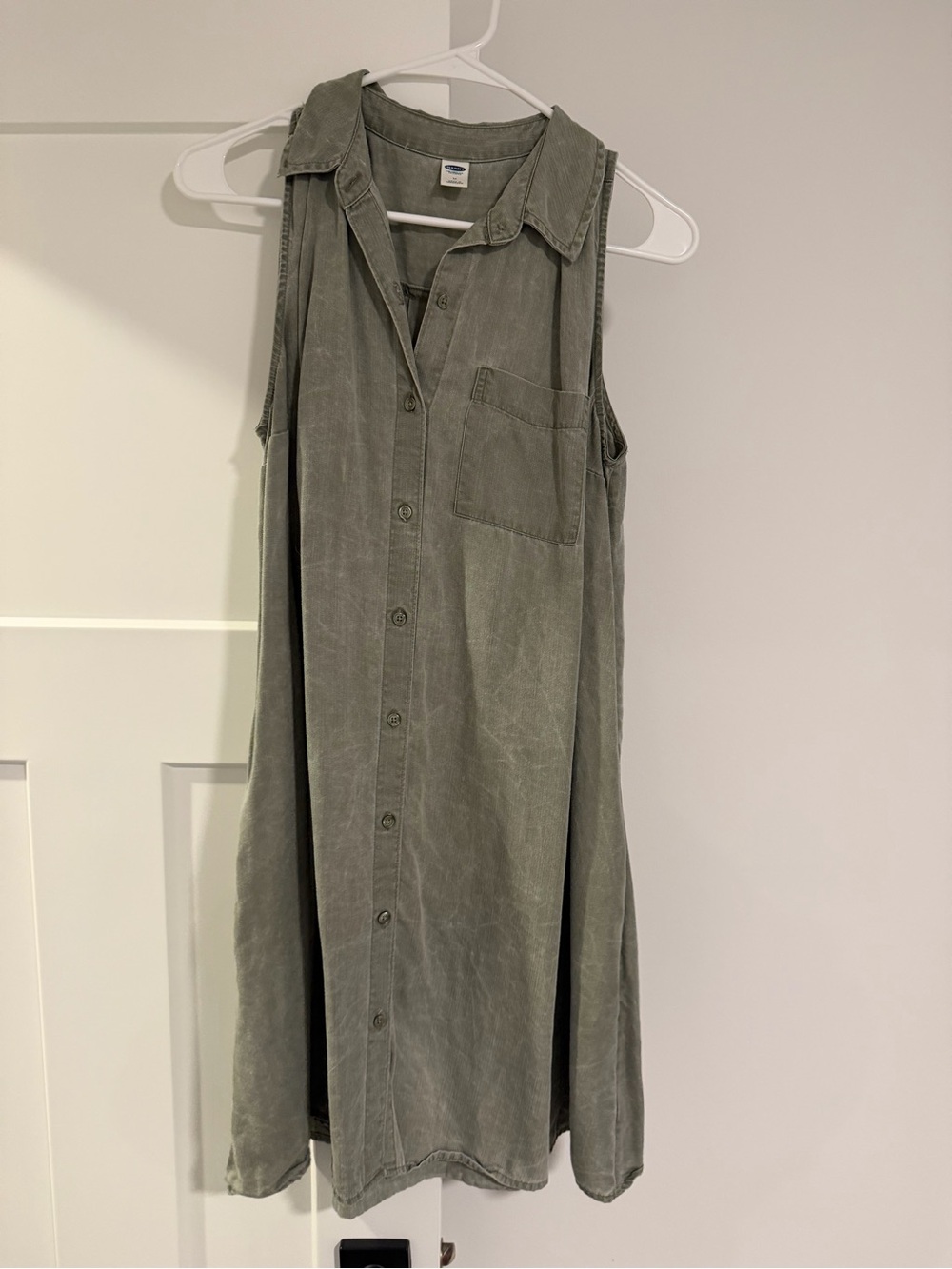 Old Navy Olive Green Sleeveless Button-Front Shirt Dress